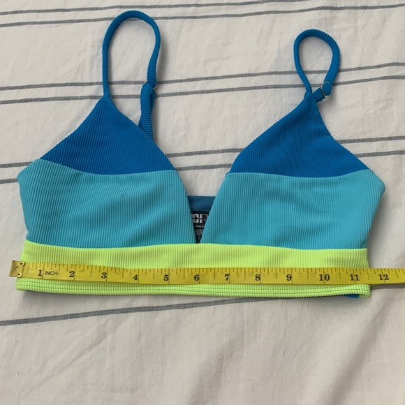 NWOT Beach Riot Riza Bikini Top - sold out color! - Picture 5 of 5